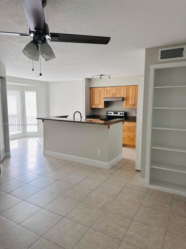 Primary Photo - 777 Riverside Dr