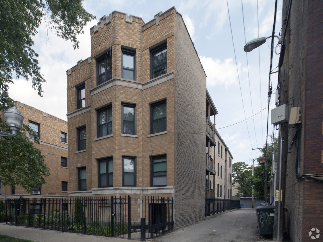 Foto del edificio - 2615 N Spaulding Ave