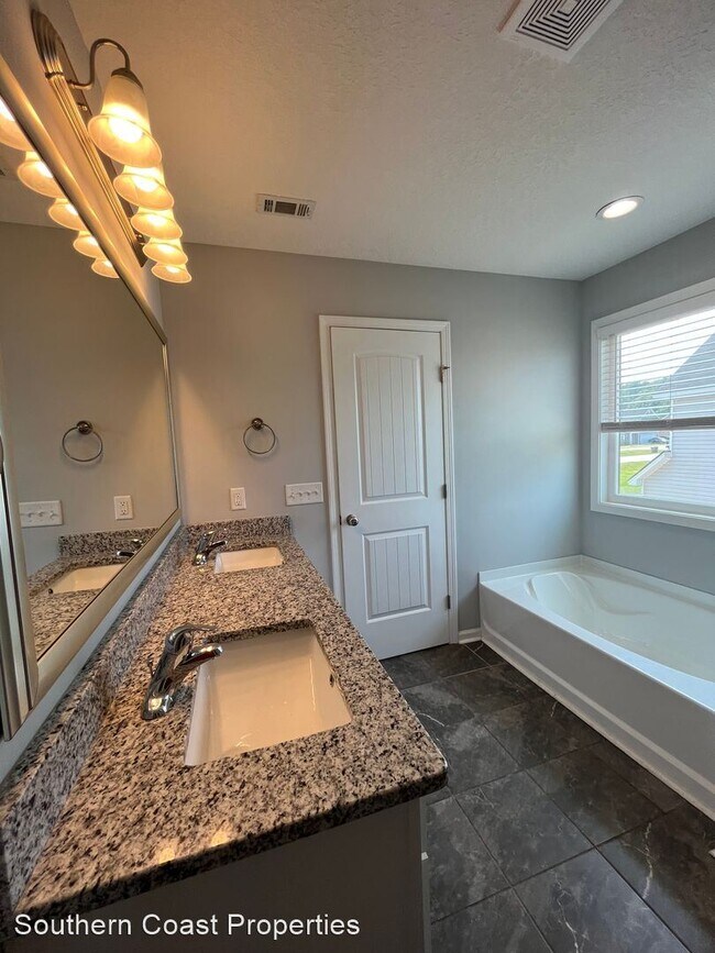 Building Photo - 4 br, 2.5 bath House - 1338 Talmadge
