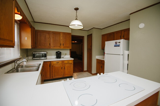 Photo - 524 S Ridge Dr House