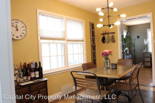 Foto del edificio - 3 br, 1.5 bath House - 1215 Leland Ave.