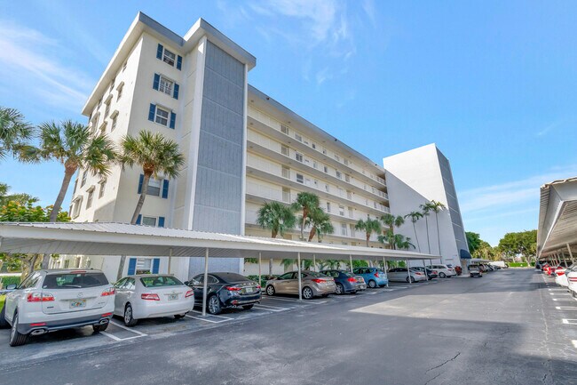 Building Photo - 1 Harbourside Dr