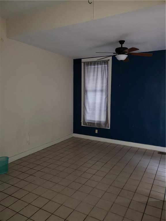 Foto del edificio - 605 W 18th St