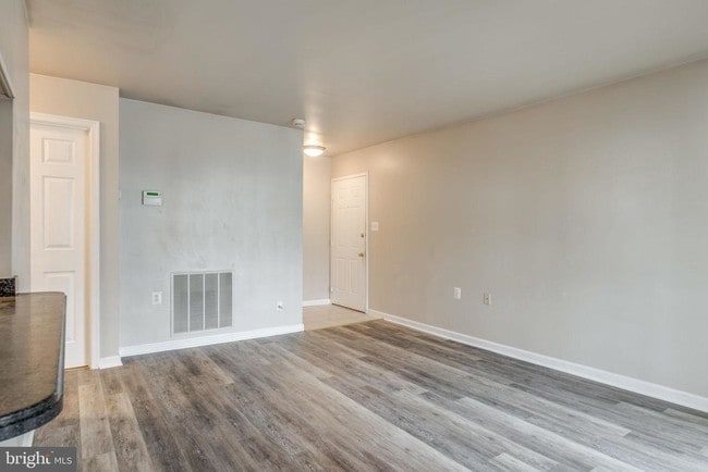 Building Photo - 119 Westwick Ct