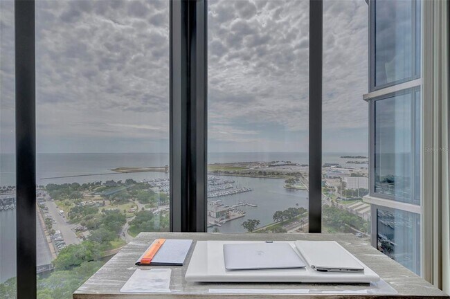 Foto del edificio - 1 Beach Dr SE