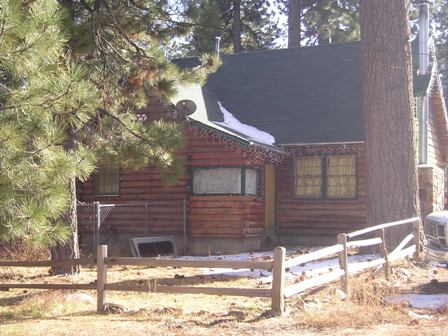 Alternativa Vista al edificio V - Big Bear Cabins