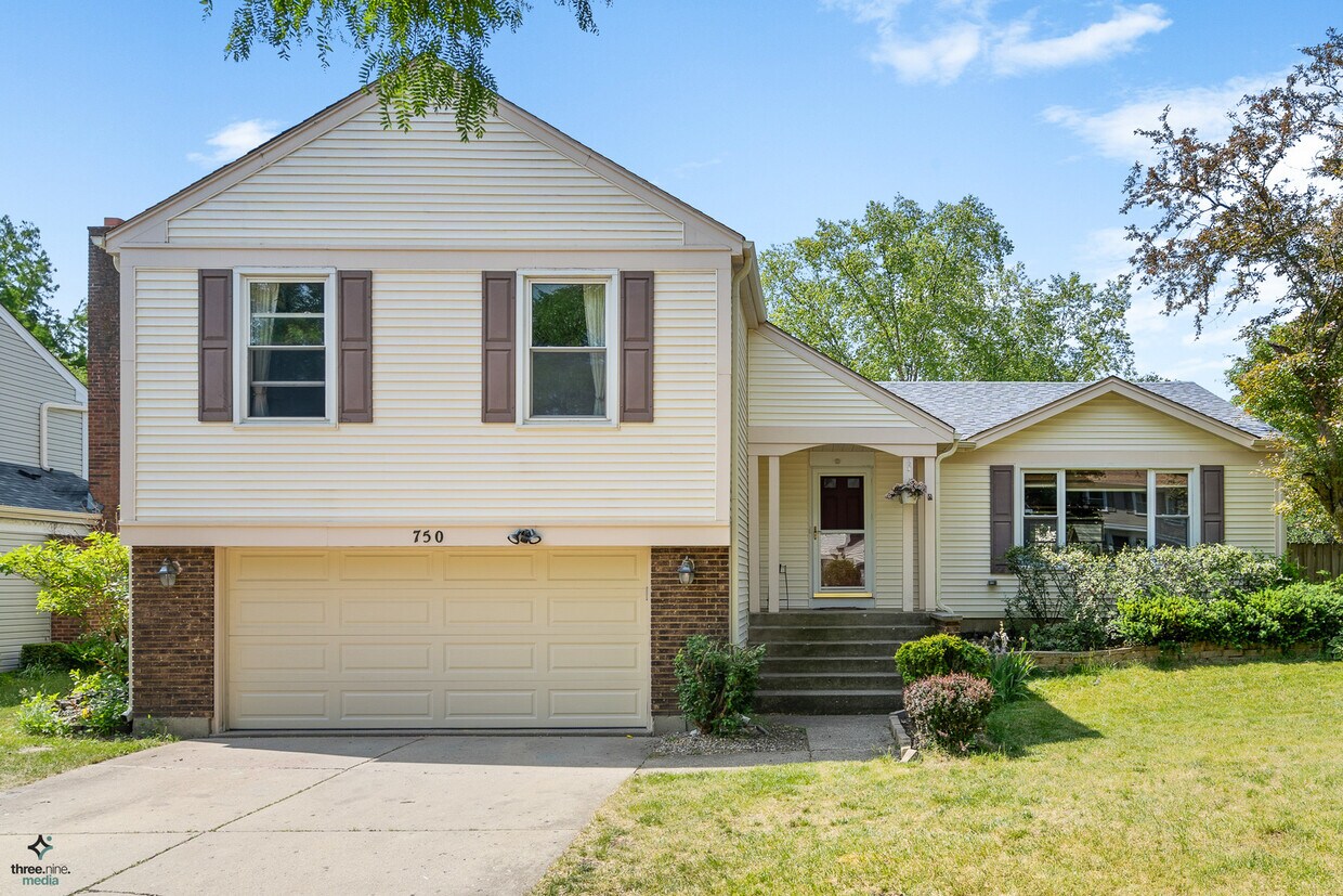 Primary Photo - 750 Heatherdown Way