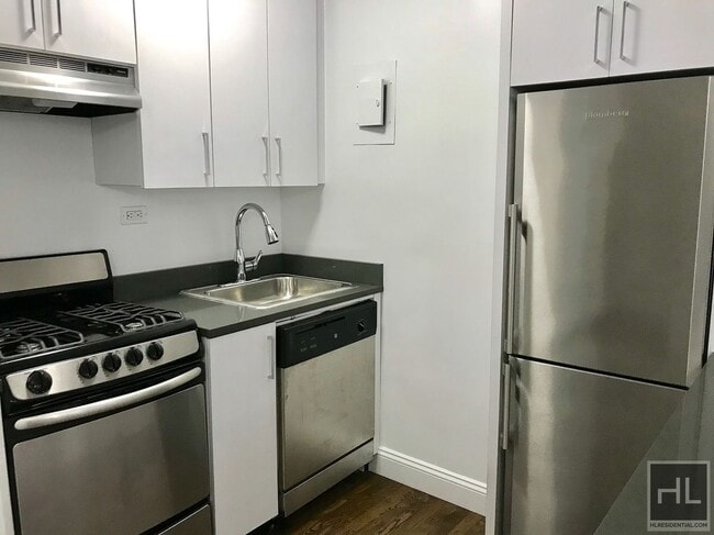 Building Photo - EAST 38 STREET