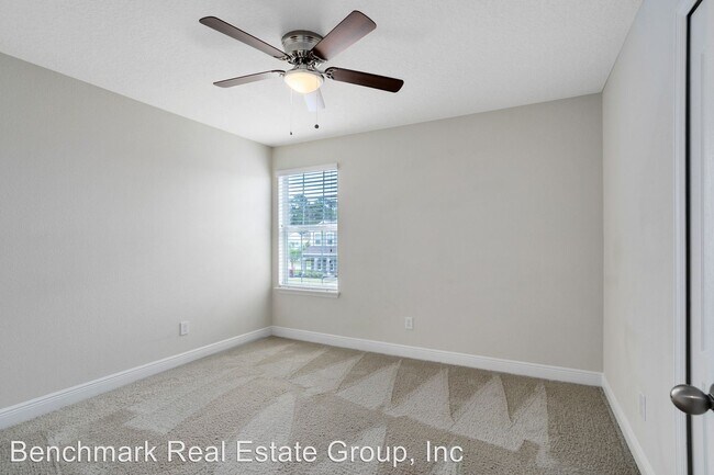 Building Photo - 3 br, 2.5 bath House - 10954 Inside Loop