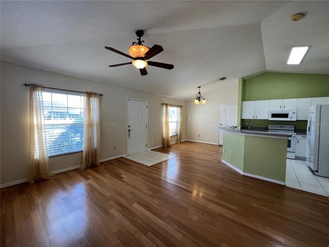 Building Photo - 6807 Kingston Dr