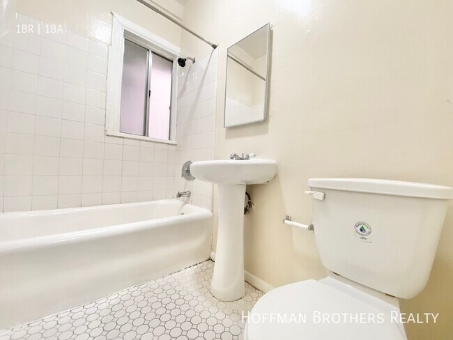 Foto del edificio - 425 S Grand View St