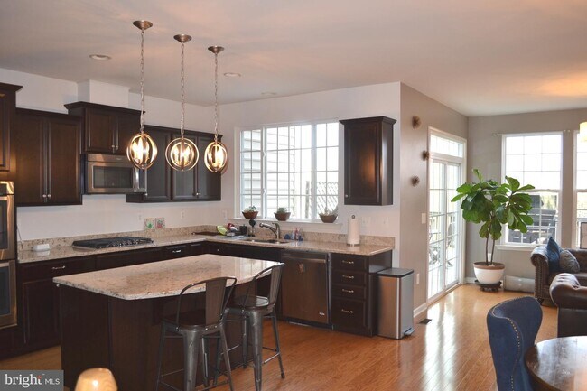 Foto del edificio - 21 Coulter Ln