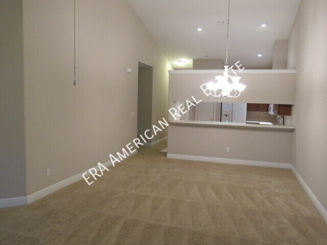 Building Photo - 219 Diamond Cv