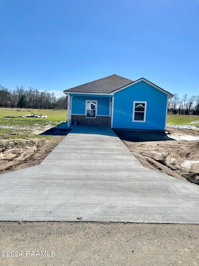 149 Le Village Loop, Opelousas, LA 70570 House Rental in Opelousas