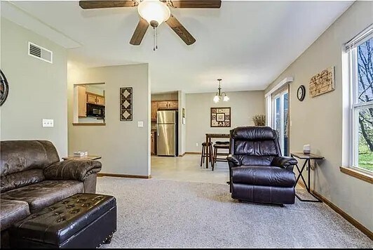 Foto del edificio - 1654 NW Garrett Dr