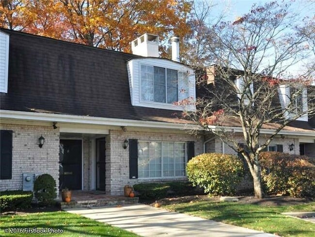 Photo - 77 Hoffman Avenue Unit C House
