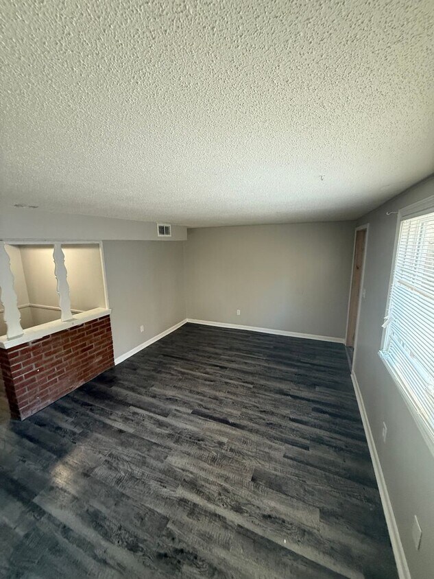 Foto principal - 903 1/2 Fredrick St