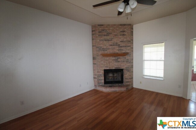 Foto del edificio - 4209 Adobe Dr