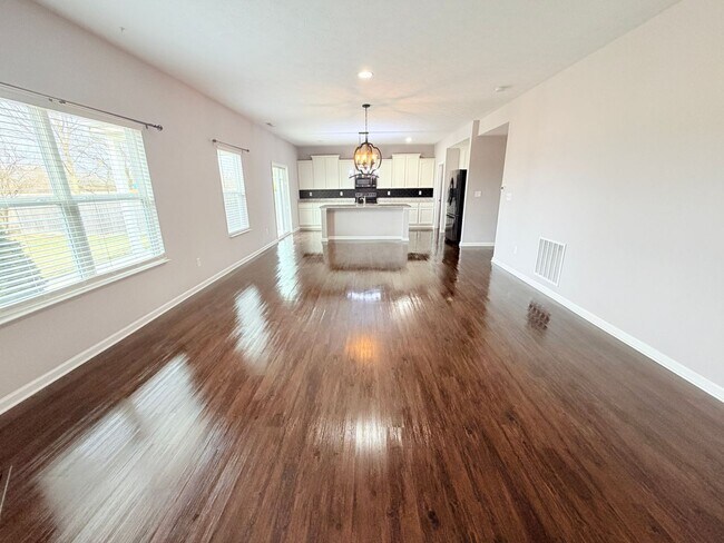 Foto del edificio - 1618 Woodside Cir