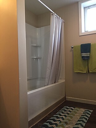 Foto del edificio - 321 Charles Avenue Southeast