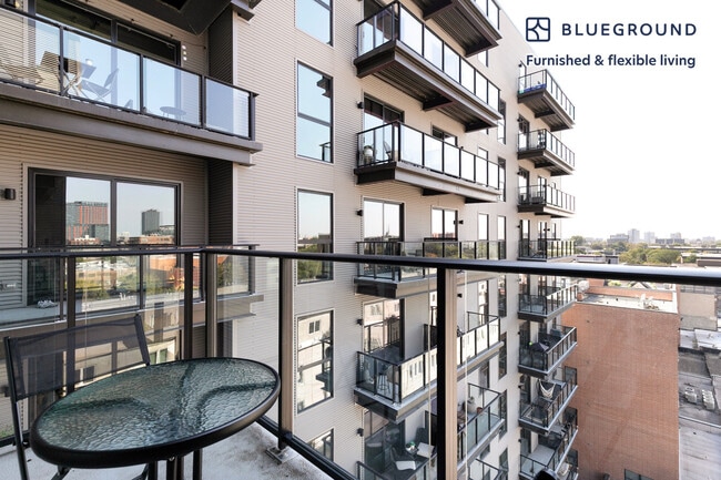 Foto del edificio - 1220 W Jackson Blvd