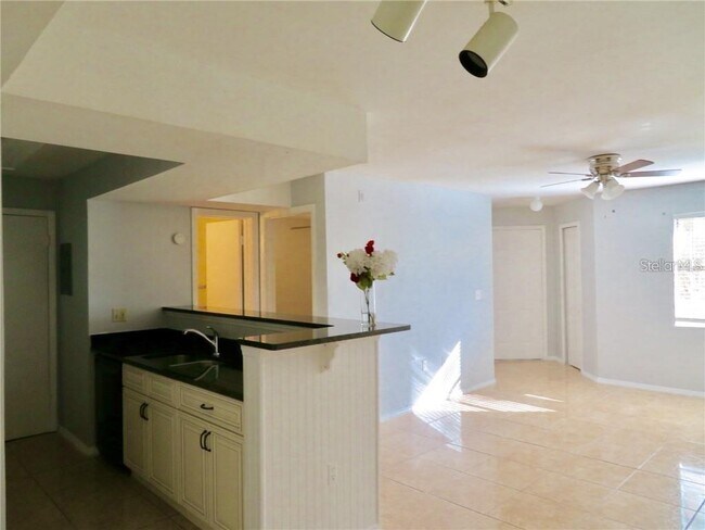 Foto del edificio - 3016 Parkway Blvd