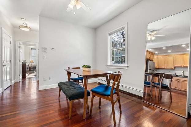 Foto del edificio - 582 E 4th St
