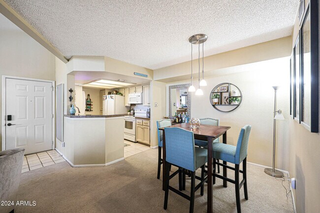 Foto del edificio - 7950 E Starlight Way