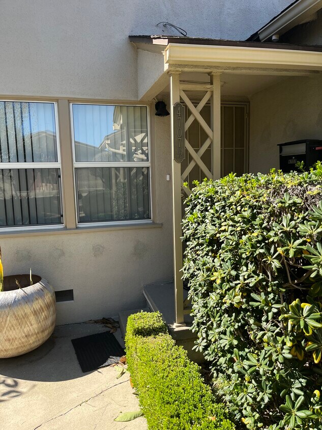 Foto principal - 4707 Clark Ave