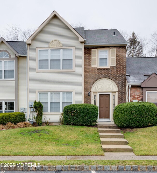 Building Photo - 203 Waverly Ct