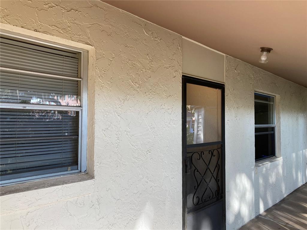 Foto principal - 639 Ave F NW