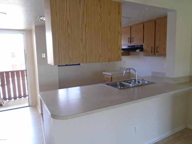 Foto del edificio - 1606 University Ln