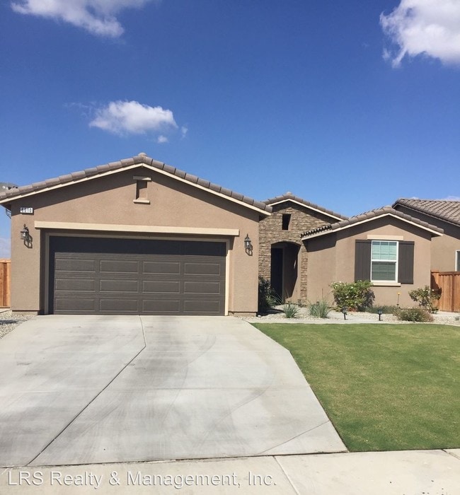 Building Photo - 3 br, 2 bath House - 6010 Sapphire Peak Dr.