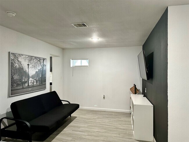 Foto del edificio - 4802 Elser St