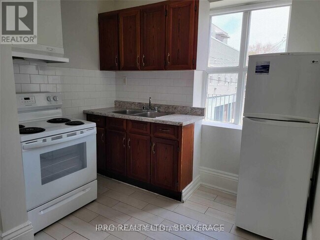 Photo du bâtiment - 757 Dovercourt Rd