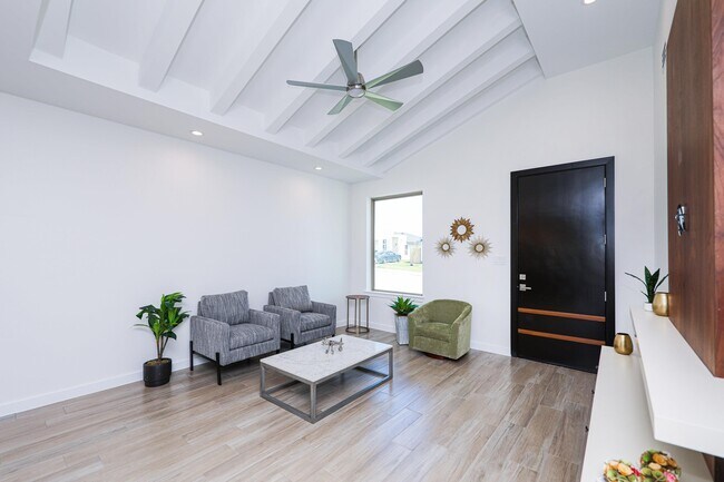 Foto del edificio - 908 Grant St