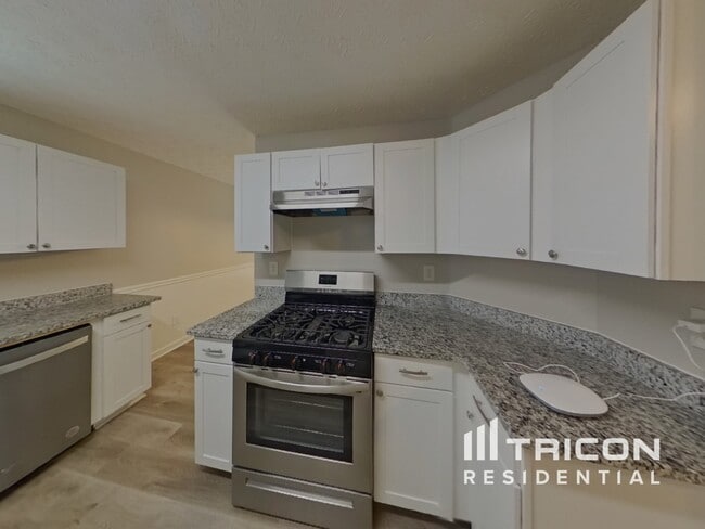Building Photo - 4105 Mission Way
