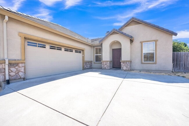 Building Photo - 8639 Brush Way