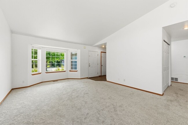 Building Photo - 5769 N Lachaise Ln