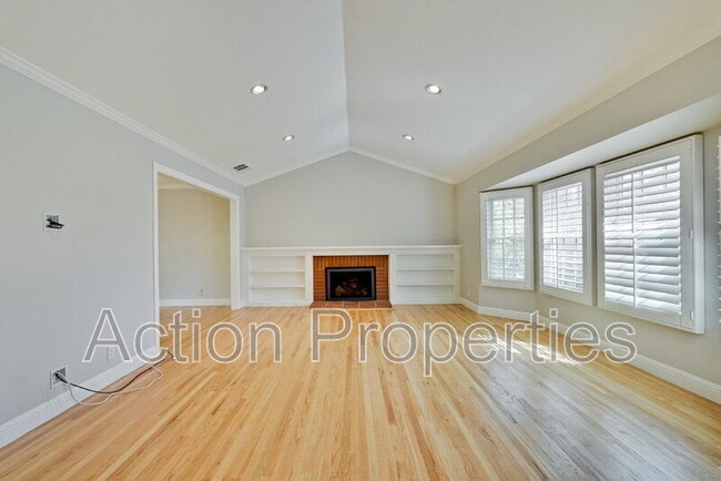 Building Photo - 2704 Doverton Square