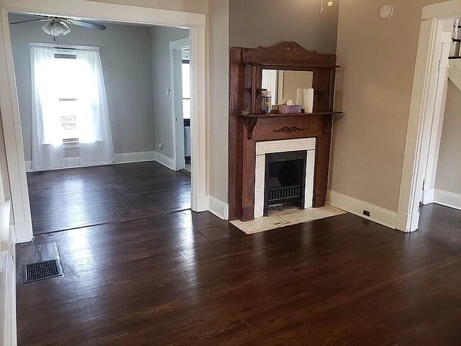 Living Room - 303 E 21st St