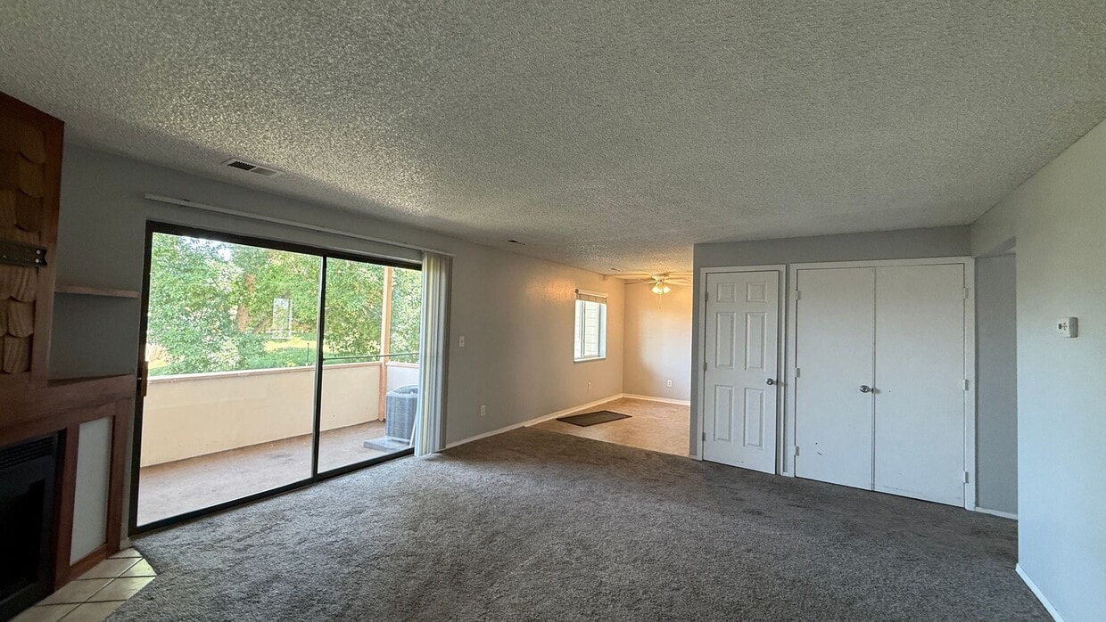 Primary Photo - Spacious 2-bedroom Condo available in Aurora