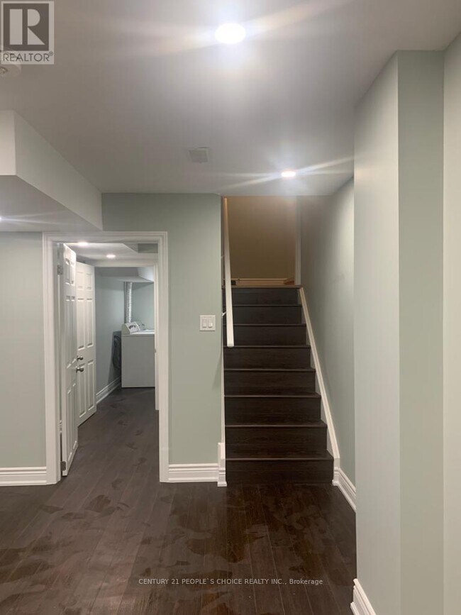 Building Photo - 5 Nomad Crescent