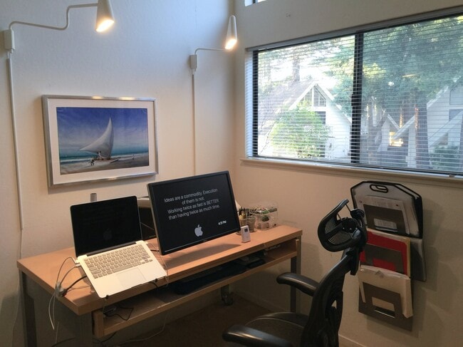 2nd "bedroom" / "study room" - 2516 W Middlefield Rd