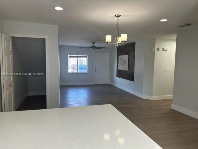 Foto del edificio - 5725 NW 109th Ave