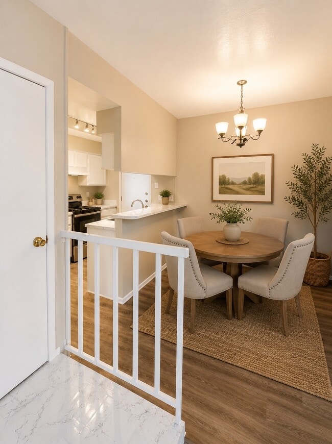 Foto del edificio - Woodbridge Townhomes
