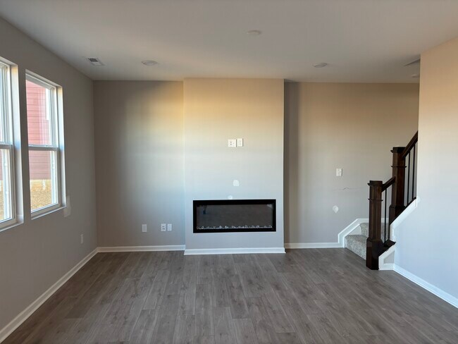Foto del edificio - 16815 Aiken Ridge Cir