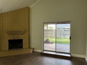 Building Photo - 3118 Redcliff Dr