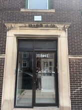 Building Photo - 6859 S King Dr
