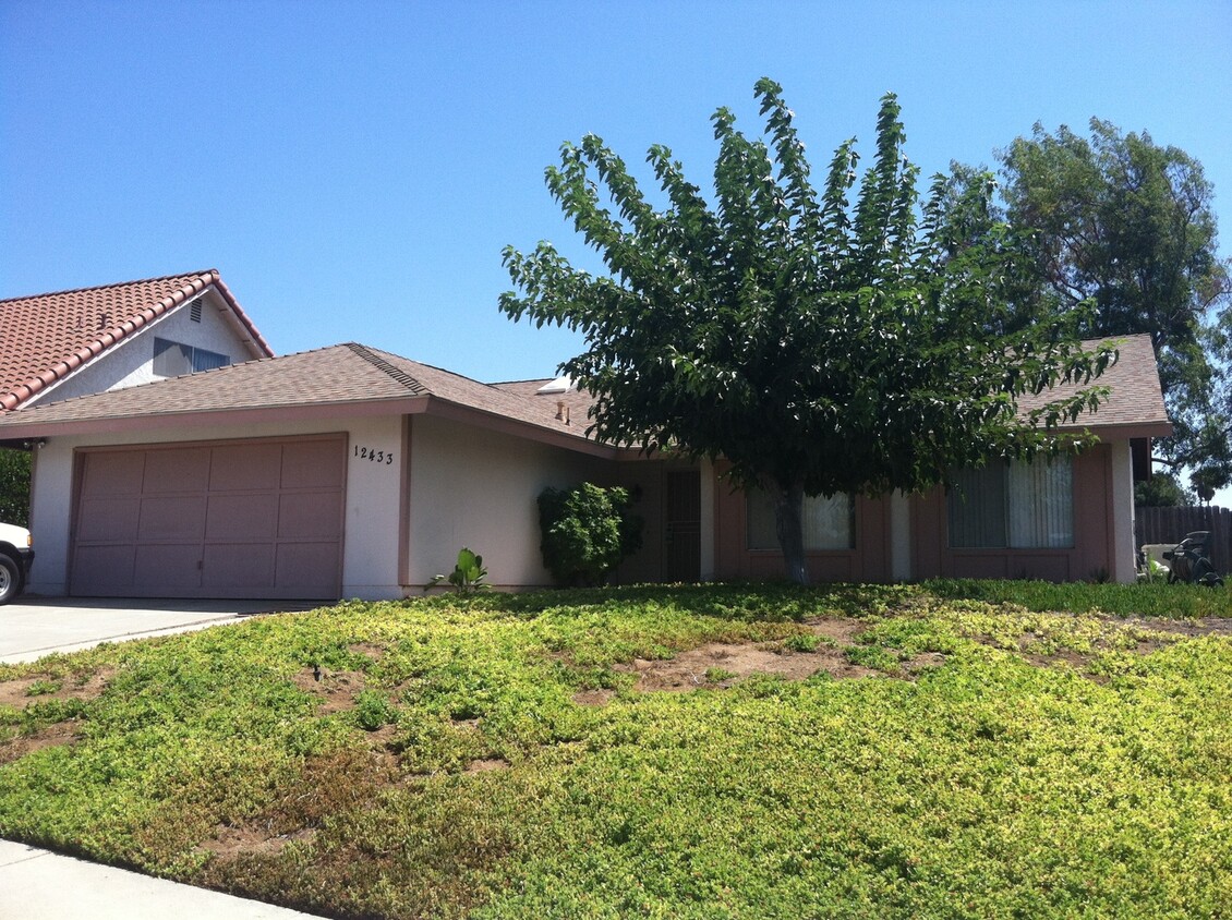 Foto principal - 3 Bedroom Home in Poway.